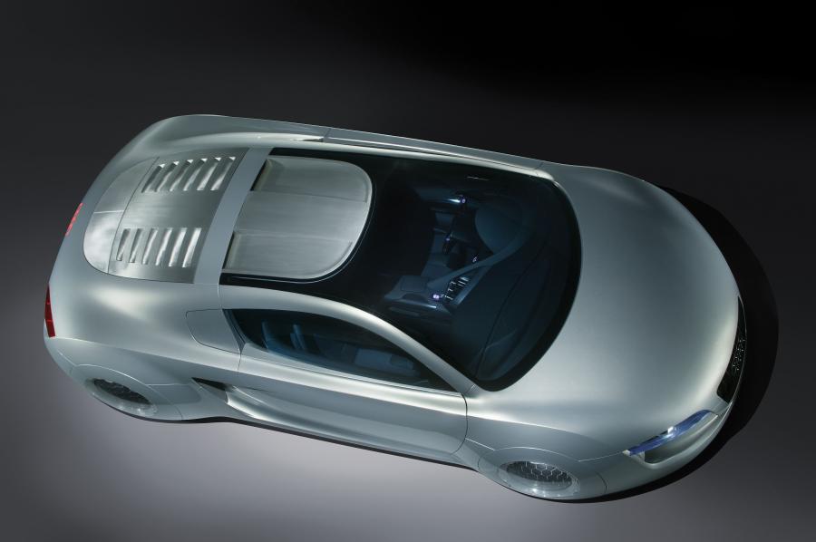  Audi RSQ Sport Coupe Concept 2004 года  (фото 8 из 19)